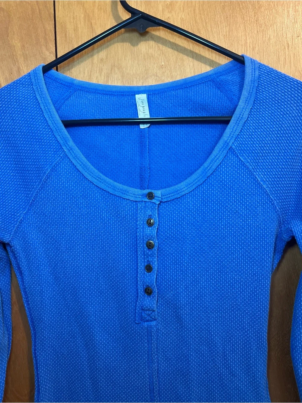 Free People Alpine Cuff Royal Blue Distressed Henley Thermal Shirt Size Small